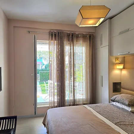 公寓 Lura 2 Homes 127 Plazhi San Pietro