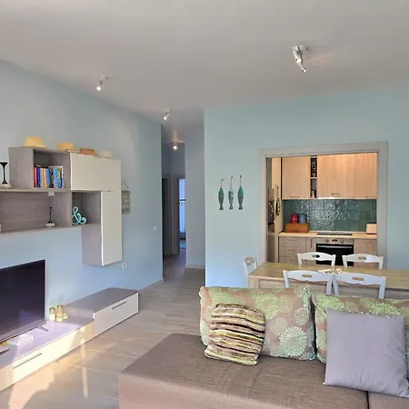 Διαμέρισμα Lura 2 Homes 127 Plazhi San Pietro