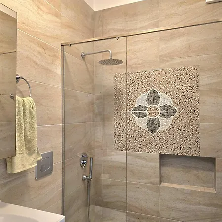 شقة Lura 2 Homes 127 Plazhi San Pietro