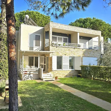 Apartment Lura 2 Homes 127 Plazhi San Pietro
