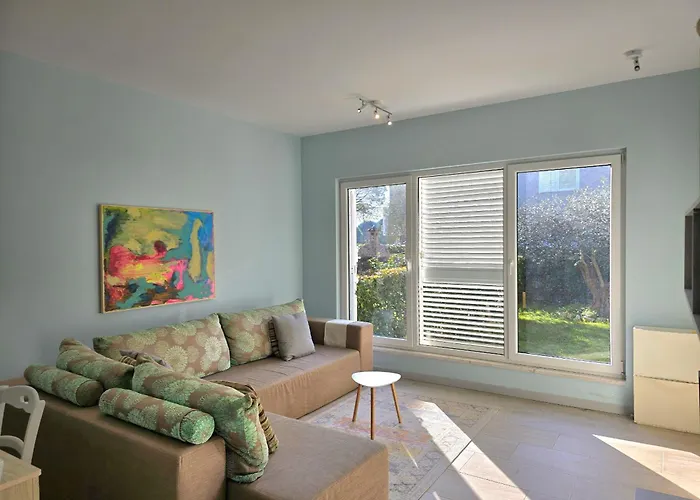 Lura 2 Homes 127 *